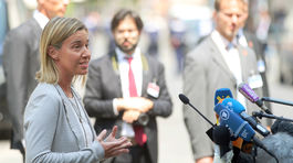 Irán a veľmoci budú pokračovať v rokovaniach o jadre