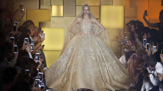 Elie Saab Haute Couture - Paríž - jeseň-zima...