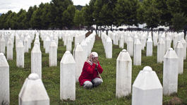 Bosna, Srebrenica, modlitba, Potočari, cintorín