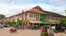 Siem Reap, Kambodža, mesto, motorka, turisti