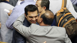 Tsipras má súhlas parlamentu, aj priazeň veriteľov. V balíku je 74 milárd eur