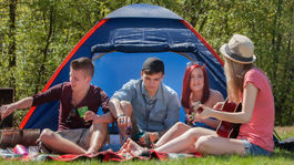 Prvýkrát dovolenka s kamarátmi? Zvážte všetko!