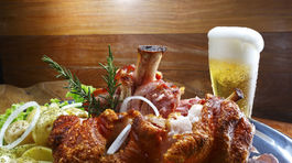 Harmónia chuti jedla a chuti piva