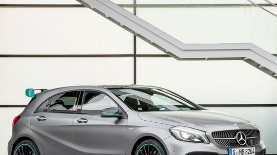 Mercedes-Benz A - 2016 