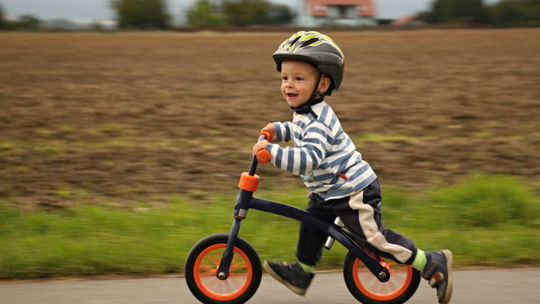 Cyklokoalícia: Prezidentov podpis pod novelu zákona o cestnej premávke definitívne vyhnal malé deti na cestu 