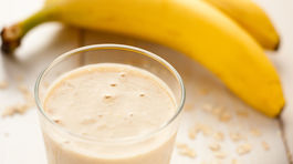 Smoothies sú mňam! A vieme, ako z nich spraviť aj zdravú pochúťku