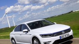 VW Passat GTE - 2015 