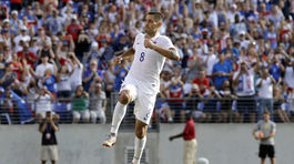 Američania rozstrieľali Kubu. V semifinále ich čaká Jamajka