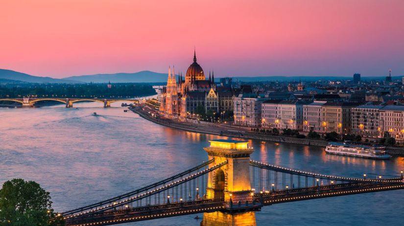 Budapešť, Maďarsko, Dunaj, parlament, mosty
