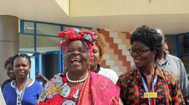 Obama sa v Keni stretol s nevlastnou starou mamou