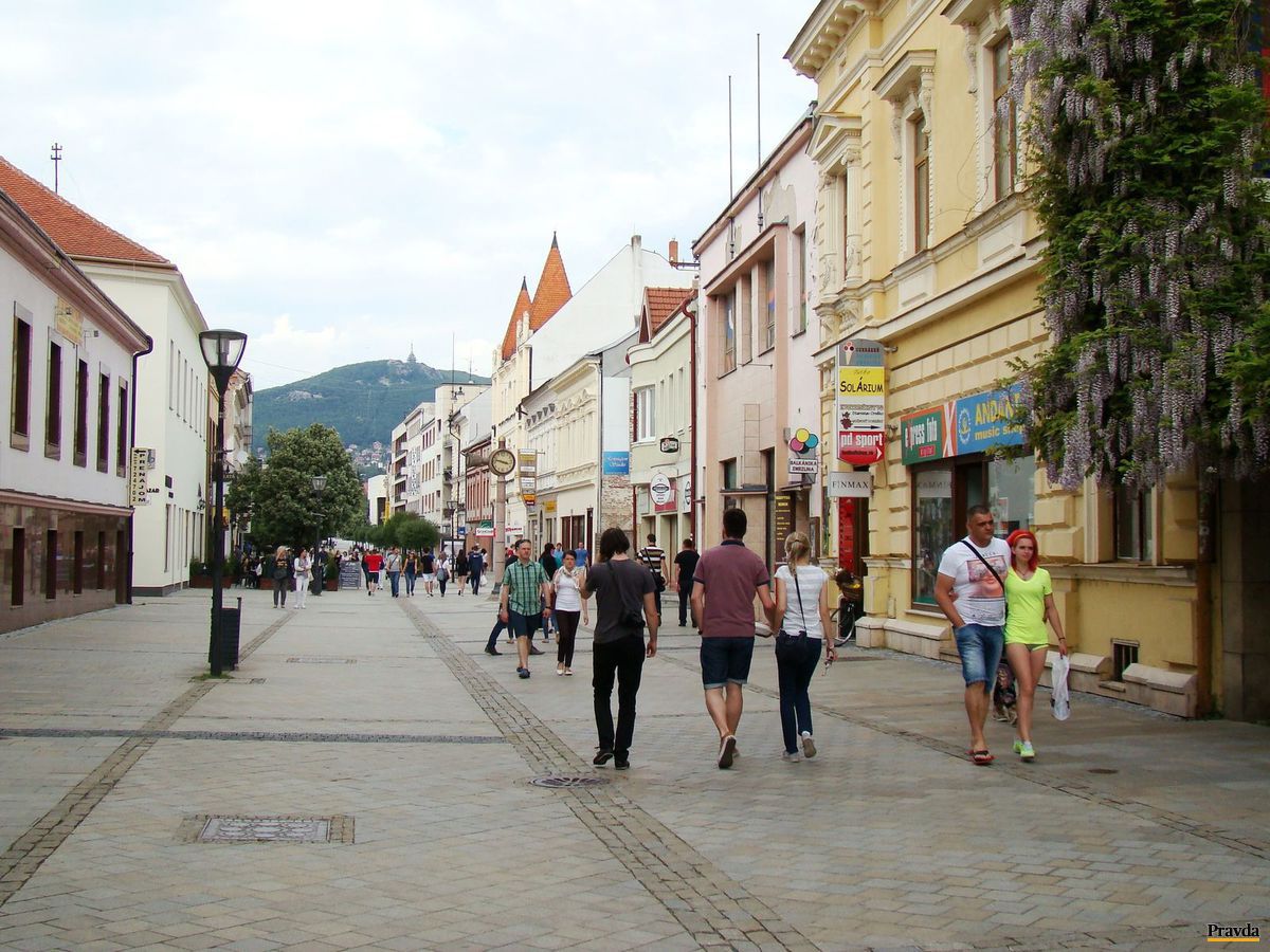 Nitra, pešia zóna, Zobor