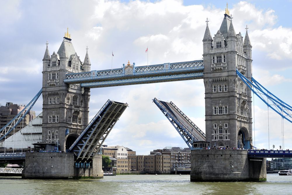 Tower Bridge, most, Londýn, Temža, Anglicko, Británia