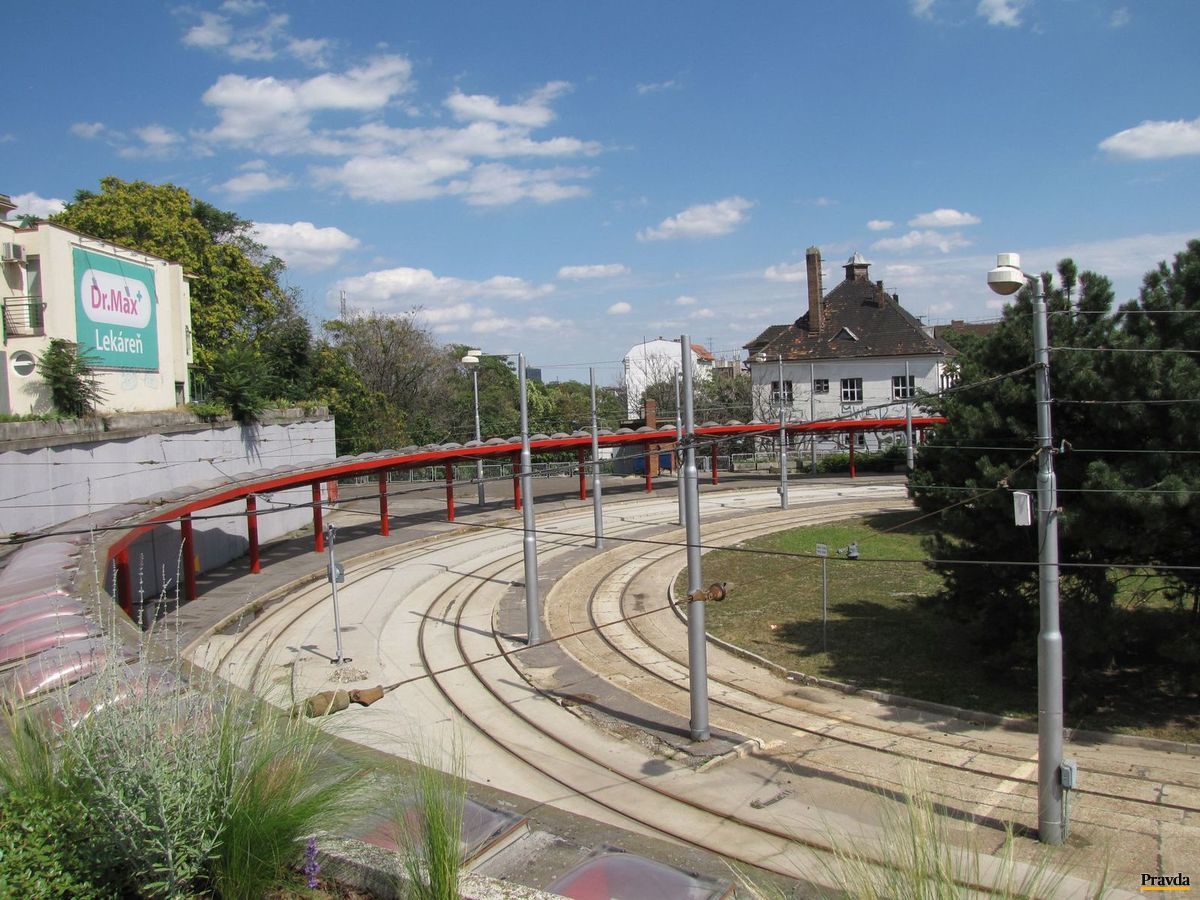 Električkovú dopravu na stanicu obnovia koncom...