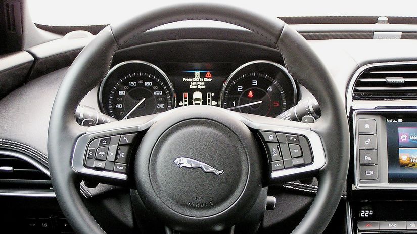 Prvý raz použitý elektrický posilňovač pracuje...