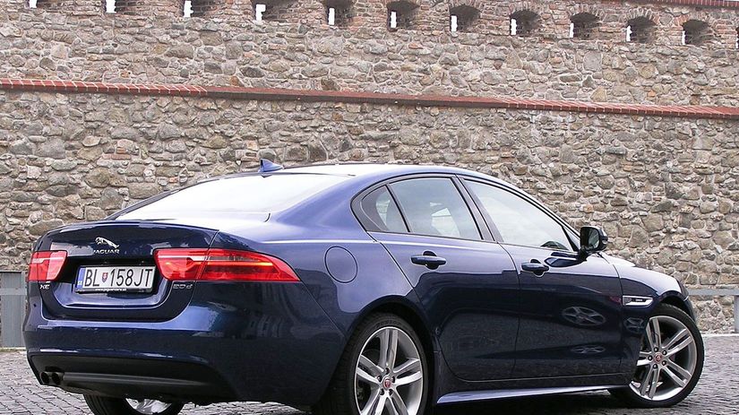 Balík R-Sport umocnil športové gény XE väčšími...