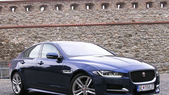 Jaguar XE 20d - test 2015    