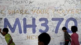 Kým nemáme o MH370 istotu, máme nádej, hovoria príbuzní