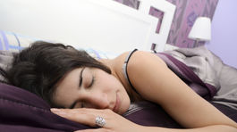 Chýba harmónia vo vzťahu? "Upracte" si spálňu!