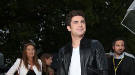 Herec Zac Efron na európskej premiére filmu We...