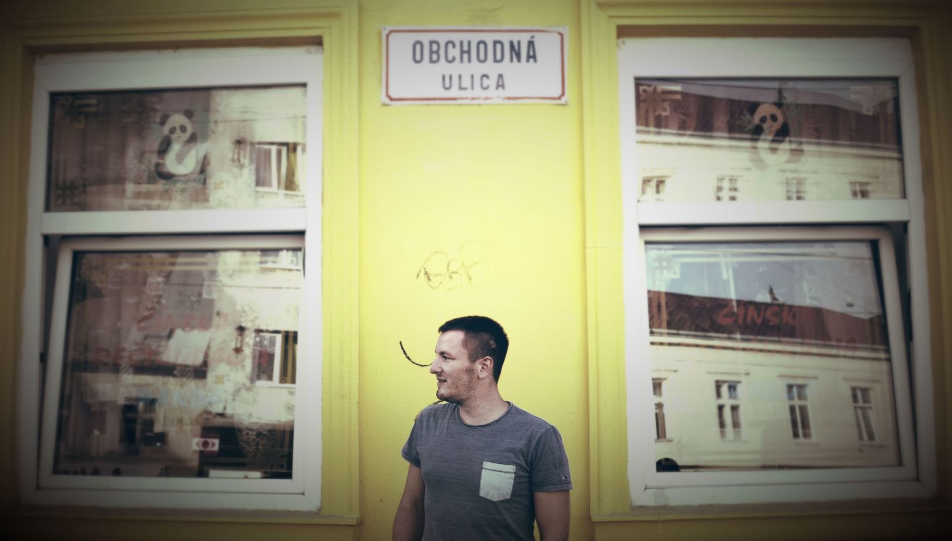 Riaditeľ IPčka Marek Madro na Obchodnej ulici.