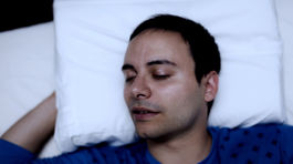 Rýchle pohyby očí v spánku fungujú ako strih vo filme