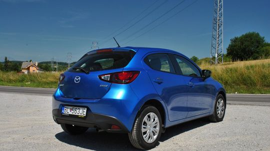 Mazda 2 SkyActive G75 Challenge