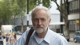 Britskí poslanci pýtajú od slovenského špióna dôkazy o Corbynovi a ŠtB