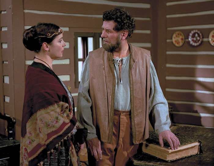 Miloš Hlavica a Libuše Geprtová v televíznom...