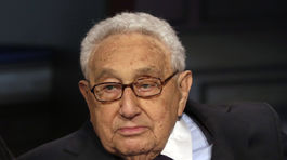 Legenda Kissinger varuje: Obchodný spor USA-Čína sa môže skončiť vojnou