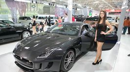 Čo čaká ľudí v automobilke Jaguar Land Rover