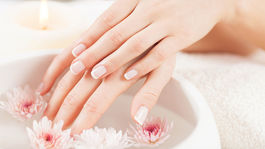 Aby nechty rýchlo vyschli? Vyskúšajte tento trik! 