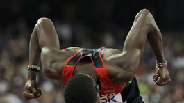 Senzačné zlato pre Keňana Betta na 400 m prekážok