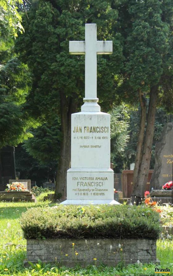 Hrob Francisciho a jeho manželky Amálie na...