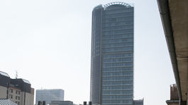 Peniaze môže požičiavať zatiaľ 11 nebankoviek