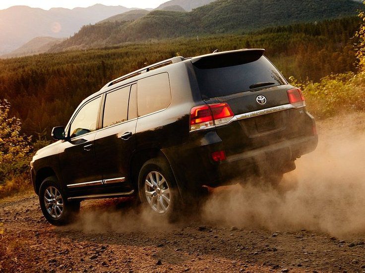 Toyotu Land Cruiser si pôvodní majitelia...