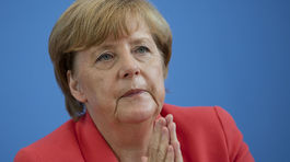 Nemeckí euroskeptici chcú kvôli migračnej kríze žalovať Merkelovú