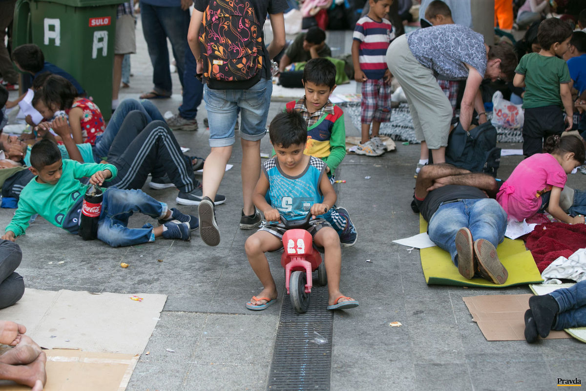 migranti, utečenci, Budapešť