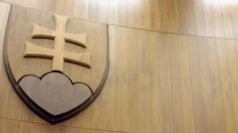 Klimentov senát má po nečakanom úmrtí Karabína problém 