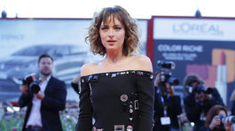 Dakota Johnson