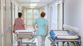 Nemocnica na Antolskej presúva pacientov inam