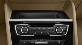 BMW 225xe - 2016