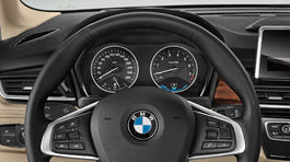 BMW 225xe - 2016