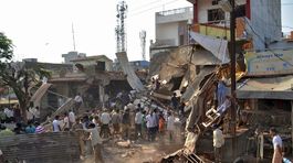 Pri výbuchu školy v indickom Kašmíre utrpelo zranenia 25 študentov