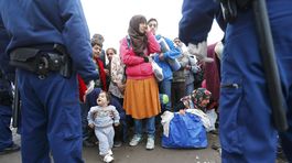 Orbán: Migranti sa vzbúrili