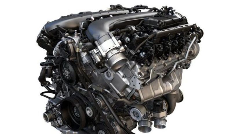 Dvanásťvalec pod kapotou zaručí výkonom 442 kW...