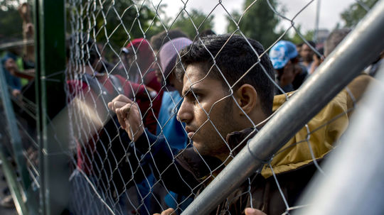 Maďarsko obmedzuje práva migrantov. Rozhodol o tom Súdny dvor Európskej únie