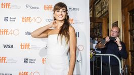 Nádherná! Penelope Cruz v Toronte uchvátila ako kráska v bielom