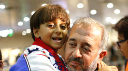 Sýrčan, ktorého podrazila maďarská kameramanka, pricestoval do Madridu