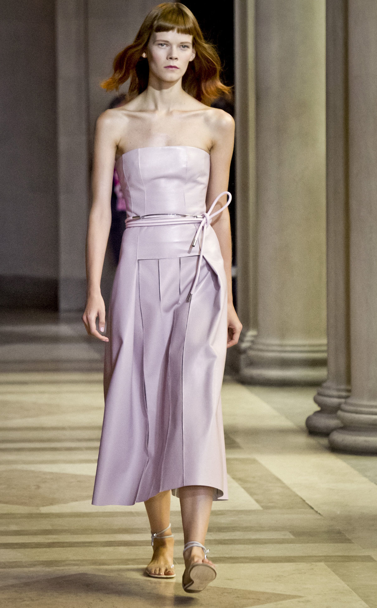 Modelka na prehliadke Carolina Herrera -...