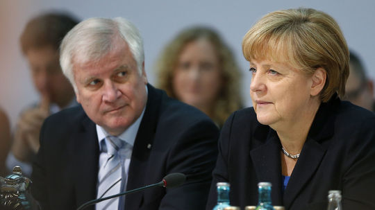 Nový nemecký minister vnútra Seehofer bude na zamietnutých žiadateľov o azyl prísnejší